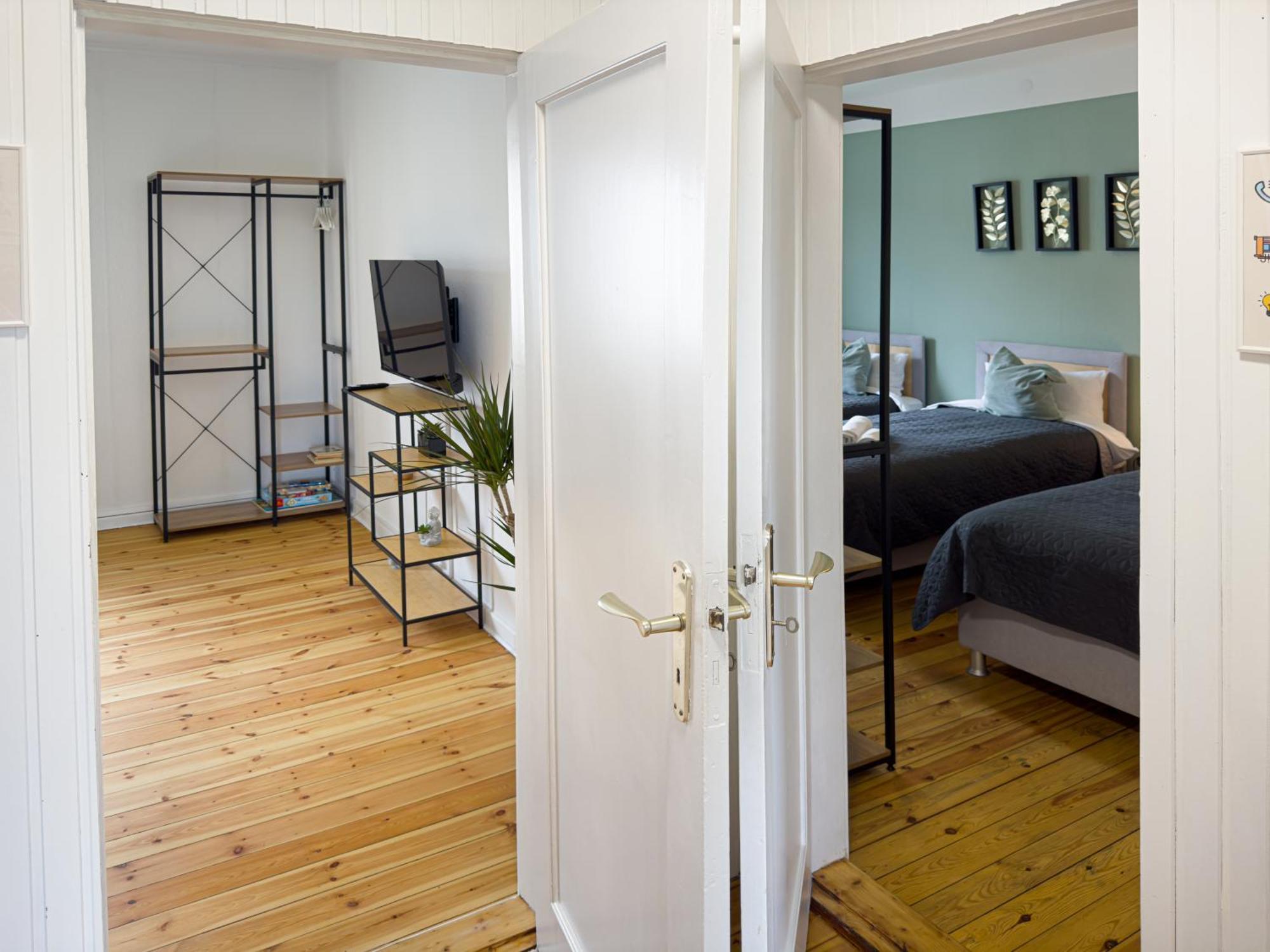 Immostay #8 - Haus Fuer 13 Personen Mit 7 Zimmer - Grosser Garten & Grill, Free Parking, Wlan Bremen Bagian luar foto