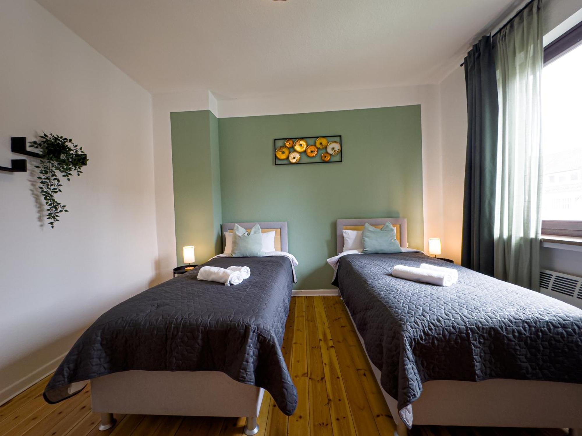 Immostay #8 - Haus Fuer 13 Personen Mit 7 Zimmer - Grosser Garten & Grill, Free Parking, Wlan Bremen Bagian luar foto