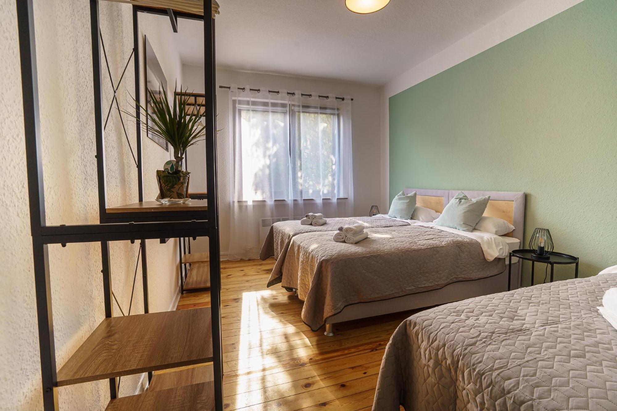 Immostay #8 - Haus Fuer 13 Personen Mit 7 Zimmer - Grosser Garten & Grill, Free Parking, Wlan Bremen Bagian luar foto